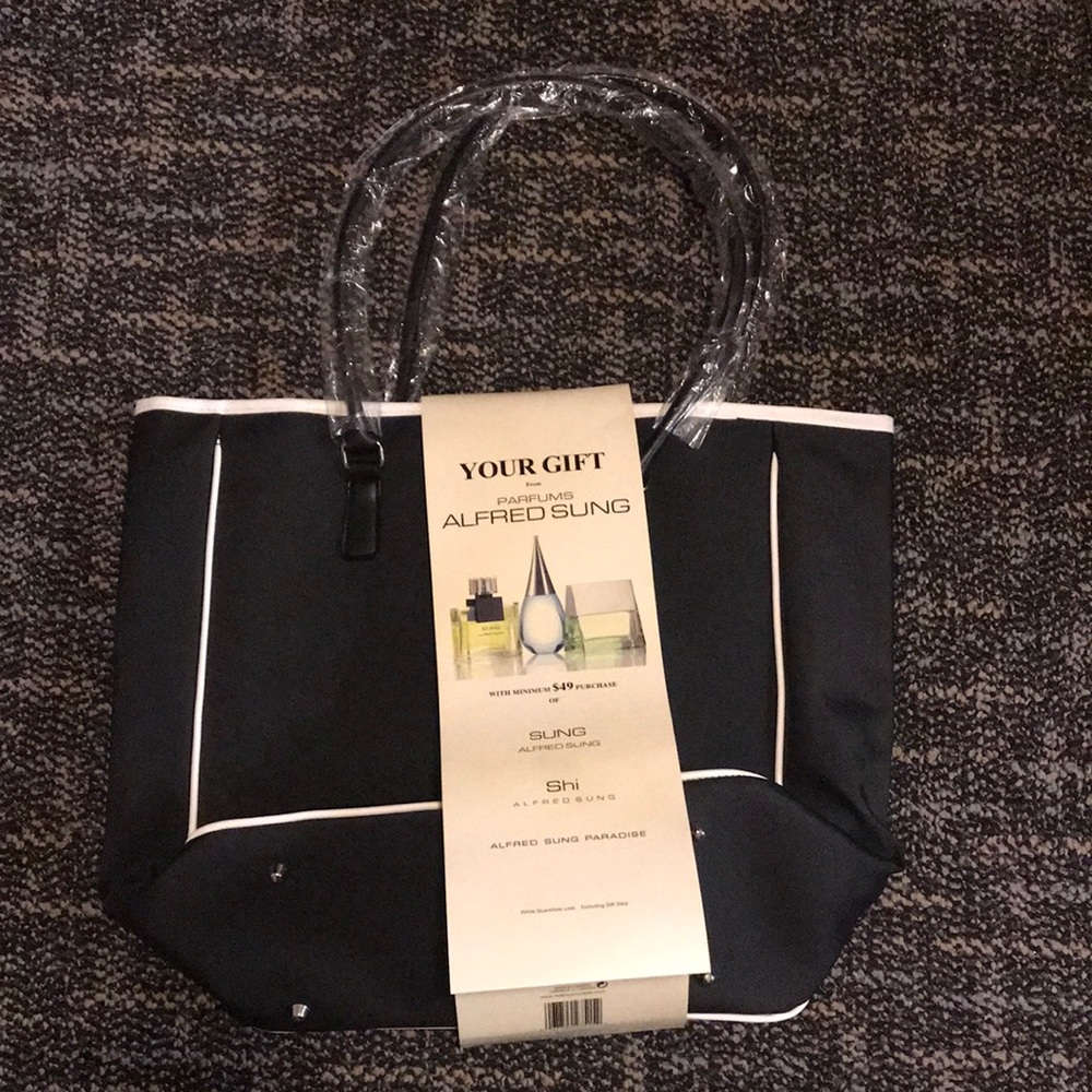 Alfred Sung Large Tote Bag. New